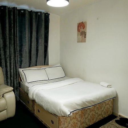 Cozy Private Room Глазгоу Екстериор снимка